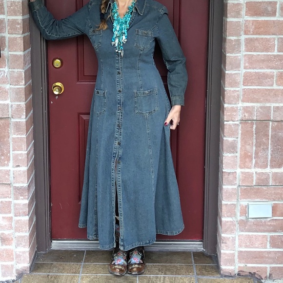 Turquoise, Silver, pewter and Swarovski necklace. - Picture 6 of 6